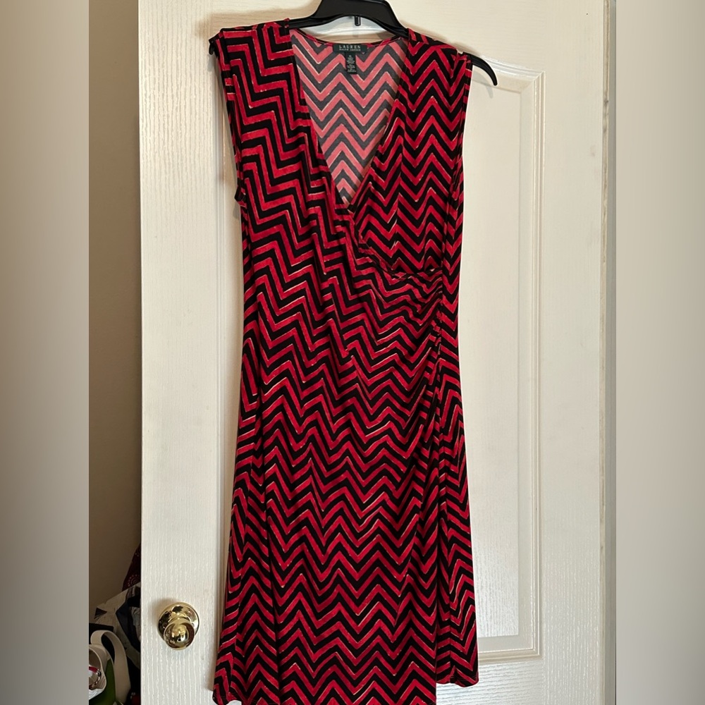 Ralph Lauren Sleeveless Wrap Dress SizeXL Black & Red Chevron Print